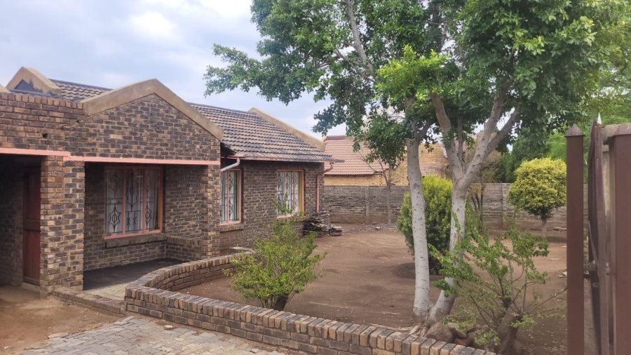 3 Bedroom Property for Sale in Elandsrand North West